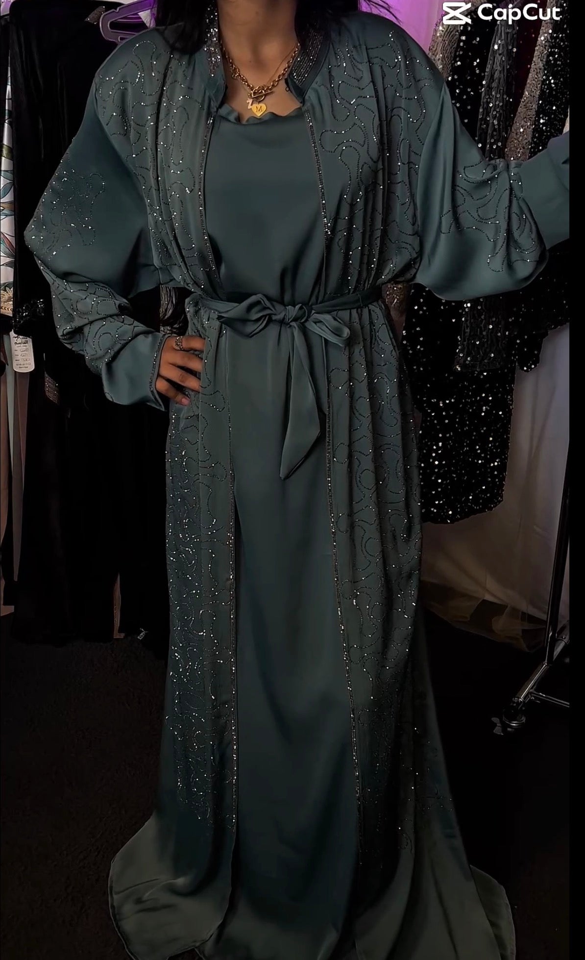 Elegante Abaya mit Strass-Verzierungen & passendem Unterkleid – Petrolgrün